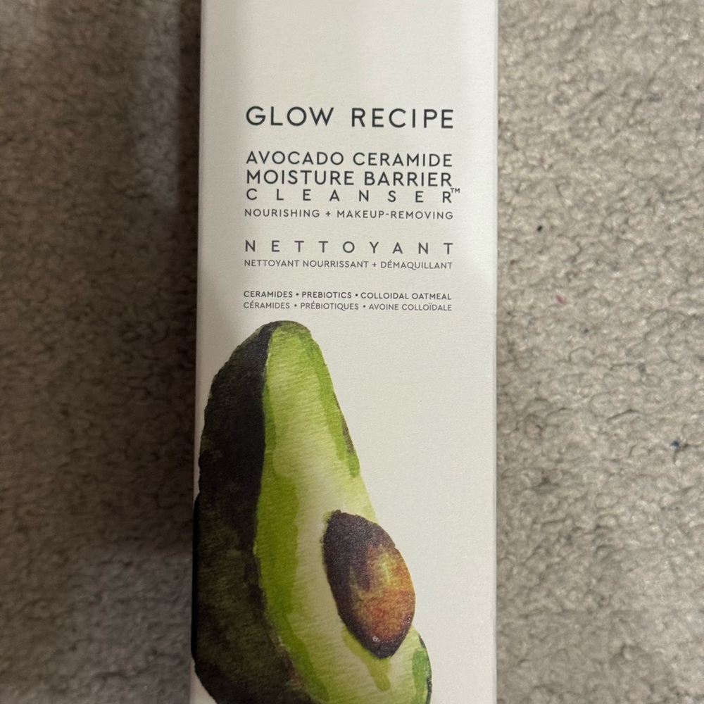 BNIB-Glow Recipe Avocado Ceramide Cleanser - Green and White
